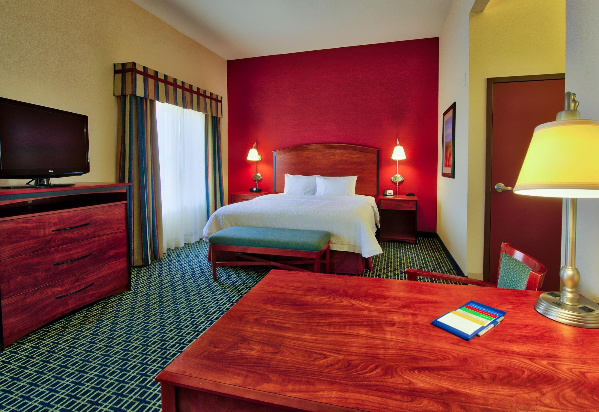 Hampton Inn & Suites Ridgecrest Exterior photo