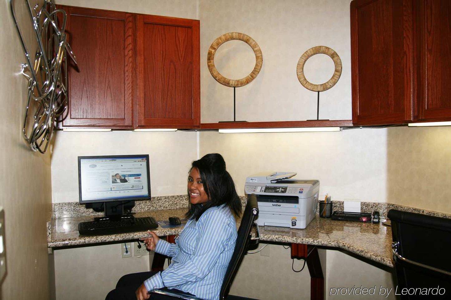 Hampton Inn & Suites Ridgecrest Facilities photo