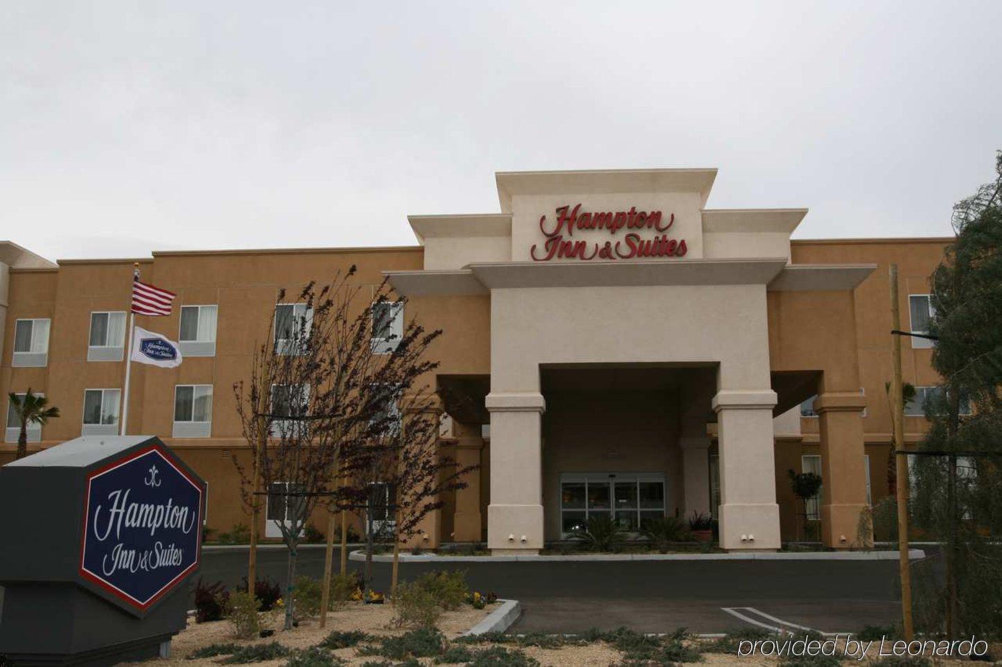 Hampton Inn & Suites Ridgecrest Exterior photo